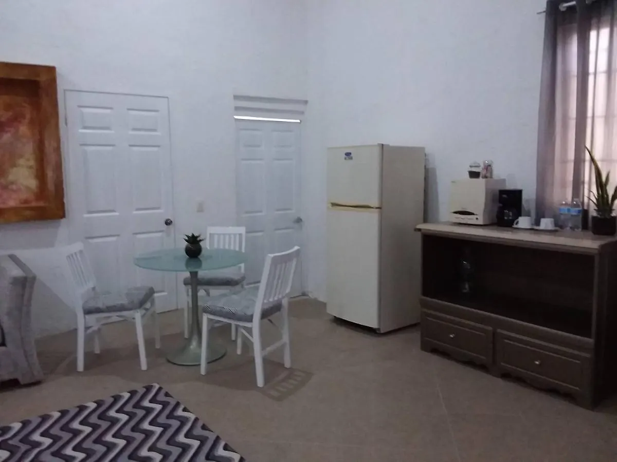 Homestay Junior Suite Privada 7 Min Del Aeropuerto Cancun