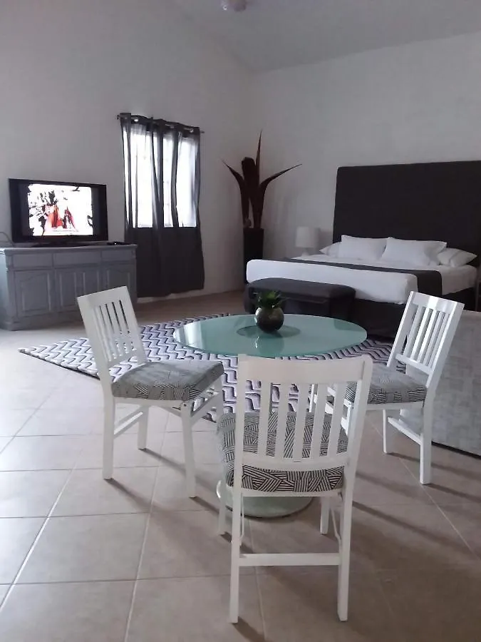 Junior Suite Privada 7 Min Del Aeropuerto Cancun Homestay