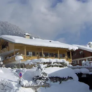 https://landhaus-kunz.com-bavaria.com